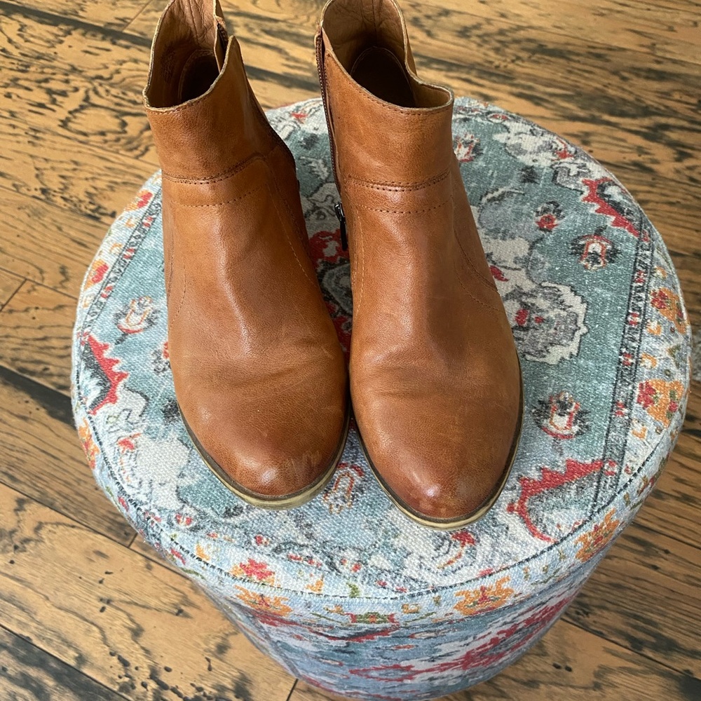 Lucky Brand Tan Ankle Booties with Almond Toe